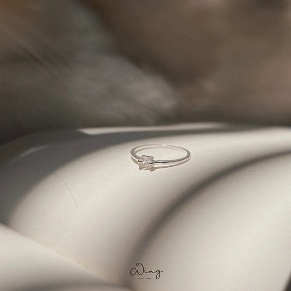  Nhẫn Đá Chữ Nhật Ngang Thân Trơn Đơn Giản (Chiếc) 