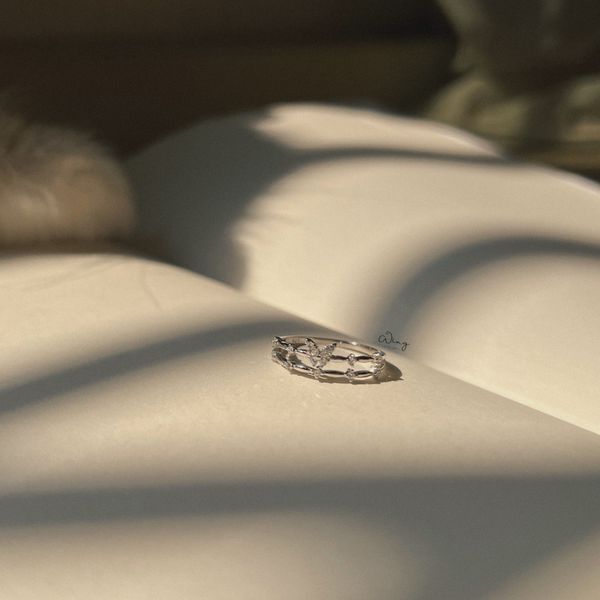  Nhẫn Bướm Đá Thân Kép (Chiếc) 