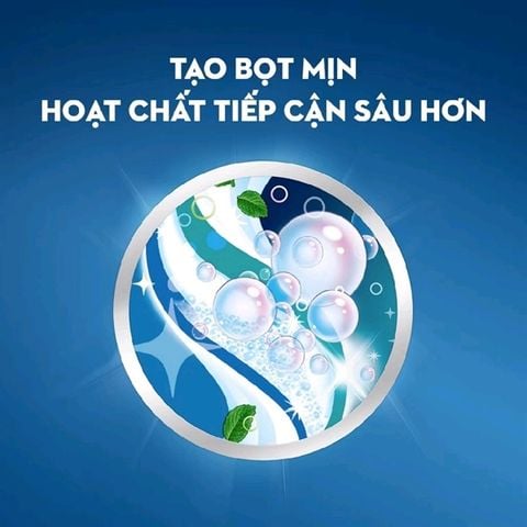 Kem Đánh Răng Mát Lạnh, Sảng Khoái Crest Complete Scope Outlast + Whitening 153g