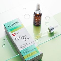 Tinh chất Eveline Glycol Therapy 5% se khít lỗ chân lông ngừa mụn 18ml