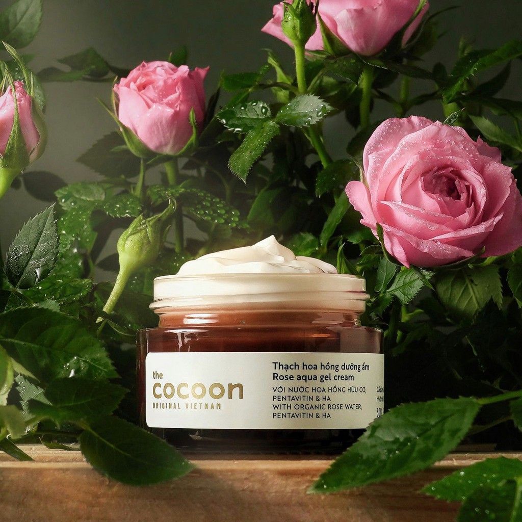 Kem Dưỡng Ẩm Dạng Thạch Từ Hoa Hồng Tươi Giúp Nuôi Dưỡng & Khóa Ẩm The Cocoon Rose Aqua Gel Cream 100ml