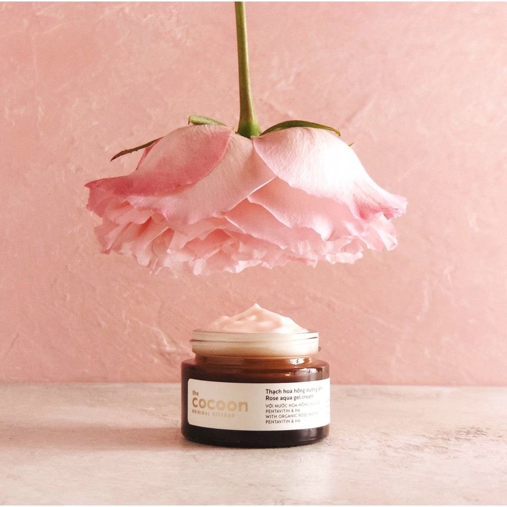 Kem Dưỡng Ẩm Dạng Thạch Từ Hoa Hồng Tươi Giúp Nuôi Dưỡng & Khóa Ẩm The Cocoon Rose Aqua Gel Cream 100ml