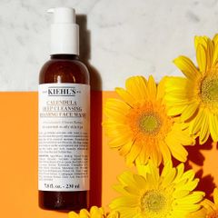 Sữa Rửa Mặt Hoa Cúc Kiehl's Calendula Deep Cleansing Foaming Face Wash 230ml