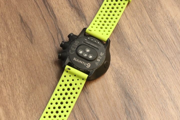 ĐỒNG HỒ CŨ] SUUNTO Baro Titanium (black-neon) 204610000196 – Yêu