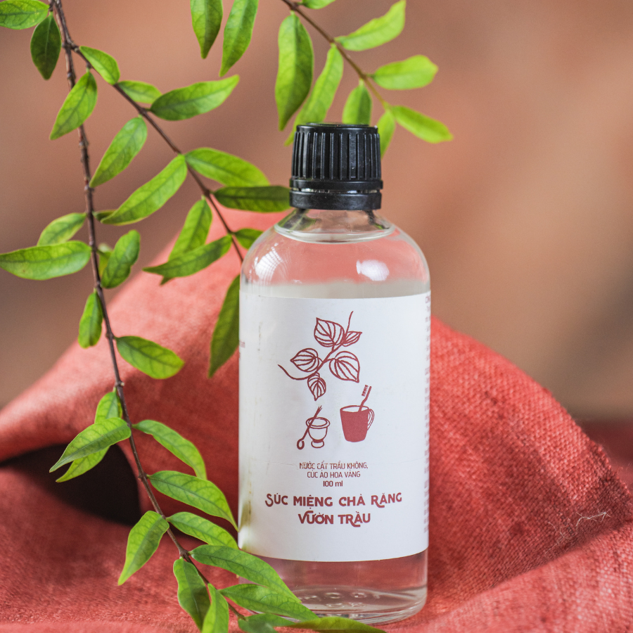 Nước súc miệng chà răng