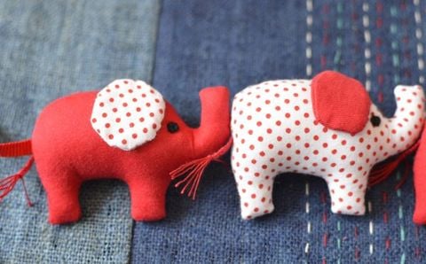 Dây voi nhồi bông (8X6cm)