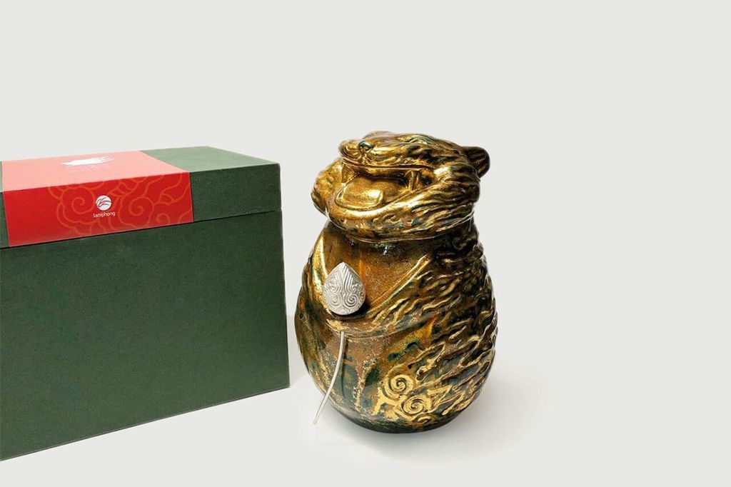 Nhâm Nhi Dần vàng