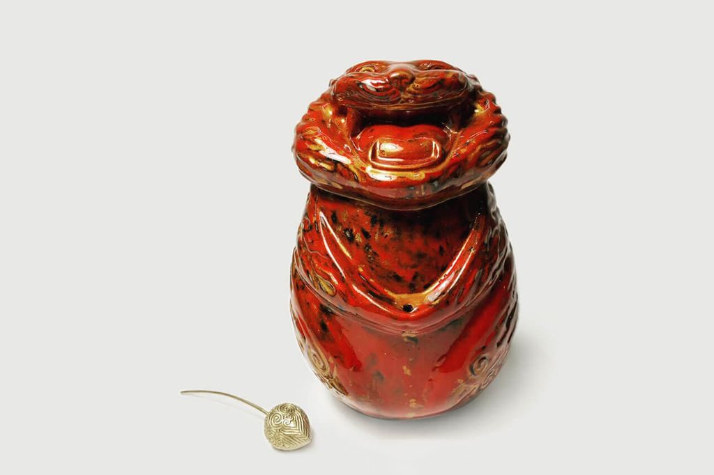 Nhâm Nhi Dần đỏ