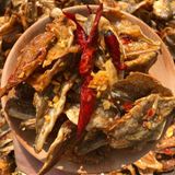  Khô Cá Đù Giòn Cháy Bơ Tỏi Lon 250Gram 