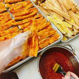  Bánh Mì Muối Ớt Chà Bông (Bánh Mì Que) 