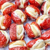  Táo Đỏ Kẹp Sữa Nhân Hạt Điều (Burger táo đỏ nhân marshmallow sữa kẹp hạt điều) Túi 500gr 