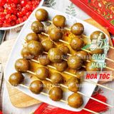  Ô Mai Sấu Muối Ớt Xiên Que Kèm Muối Chấm Hộp 500gr (Hộp 7 Xiên) 