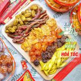  Hộp Quà Hoa Mai Mix 6 Loại Trái Cây Sấy Muối Ớt - Hộp Quà Tết Lục Vị (Dâu Tây/Cóc/Ổi Hồng/Thơm/ Xoài/Mận Sấy Muối Ớt) 