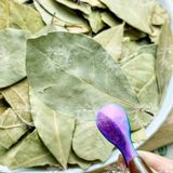  Lá Nguyệt Quế Sấy Khô (Bay leaf, Trà Nguyệt Quế, Nguyệt quới, nguyệt quý) Túi 1KG 