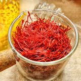  Nhụy Hoa Nghệ Tây (Saffron Thường - Saffron Poushal - Crocus Sativus) - Hộp 1gr 
