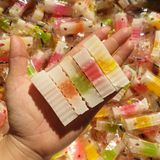  Mứt Rau Câu Sữa (Mứt rau câu 2 màu - Mứt rau câu giòn) -  Lon 400gr 