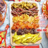  Hộp Quà Hoa Mai Mix 6 Loại Trái Cây Sấy Muối Ớt  - Hộp Quà Tết Lục Vị  (Dâu Tây/Cóc/Ổi Hồng/Thơm/ Xoài/Mận Sấy Muối Ớt) 