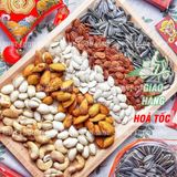  Hộp Hoa Mai Mix Hạt Lục Vị(Hạt Dẻ Cười/ Hạnh Nhân Rang Bơ/ Hạt Điều Rang Muối / Hạt Bí/ Hạt Dưa/ Hạt Hướng Dương)Hộp535g 