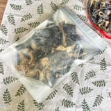  Mộc Nhĩ Đen Sấy Khô (Nấm Mèo Đen -  Nấm Tai Mèo - Auricularia auricula-judae) - Túi 250gr 