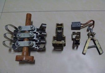 Carbon brush holder 