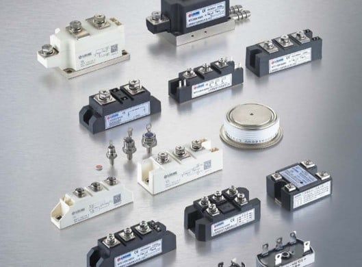  Semiconductor devices 