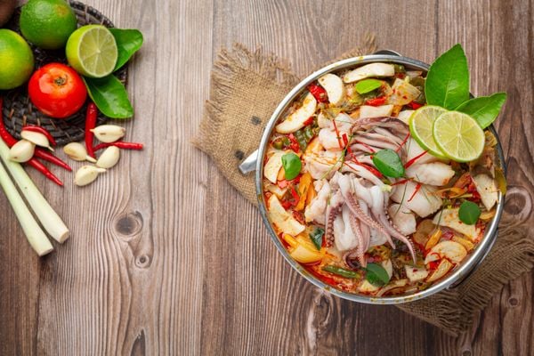  Lẩu Thái hải sản 