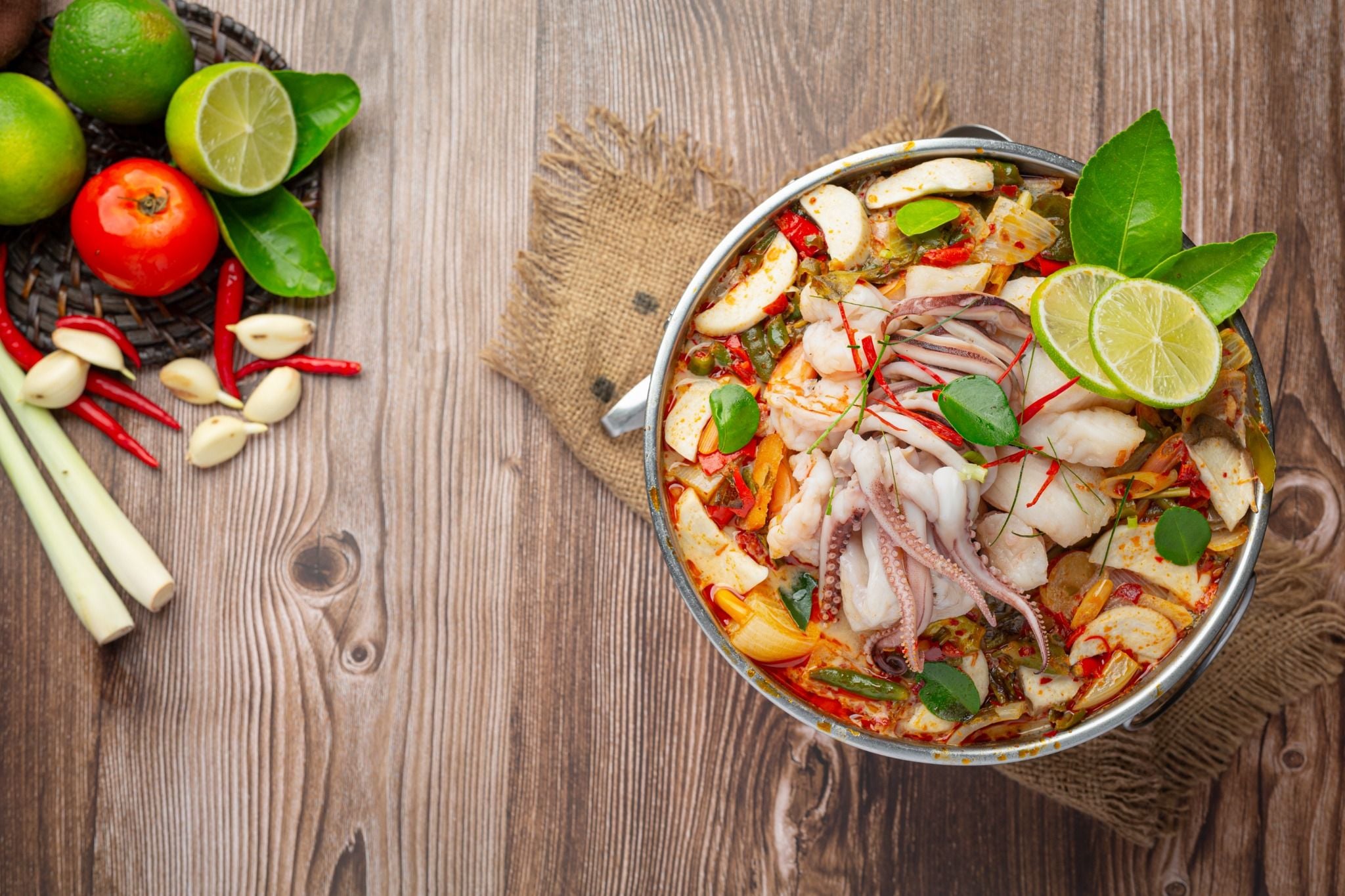  Lẩu Thái hải sản 