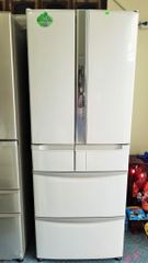 Tủ lạnh Hitachi 550l hút chân không