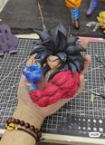  Smoker Studio - Goku SSJ4 