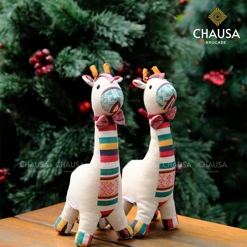 Thú Nhồi Bông Thổ Cẩm Handmade CHAUSA Brocade - Hưu Cao Cổ Nhỏ thổ cẩm thủ công, đồ chơi thú nhồi bông quà noel
