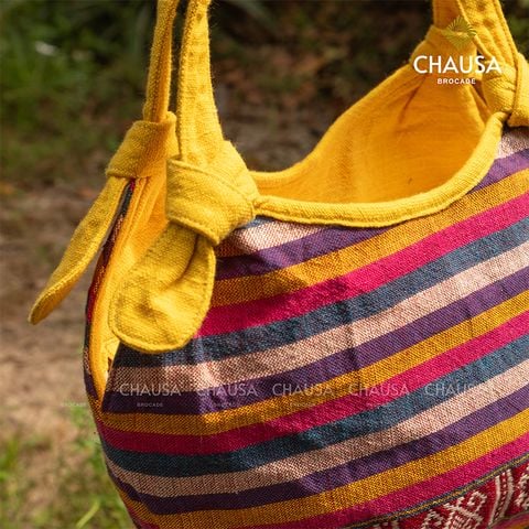  Túi Đeo Vai Thổ Cẩm thủ công dân tộc Thái CHAUSA Brocade - Túi Tai Thỏ nữ thổ cẩm thủ công, chất liệu vải lanh 