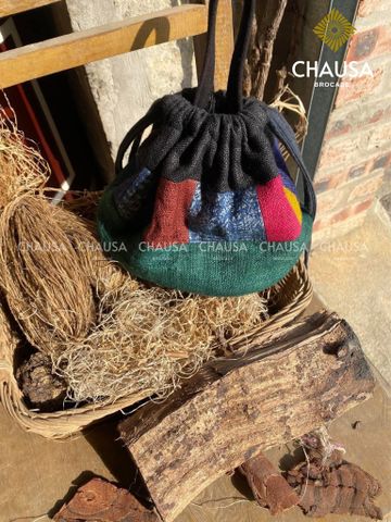  Túi Dây Rút Miệng Thổ Cẩm Thủ Công Hmong sắc màu - CHAUSA Brocade Túi Cầm tay rút miệng xinh xắn, món quà thổ cẩm Hmong 