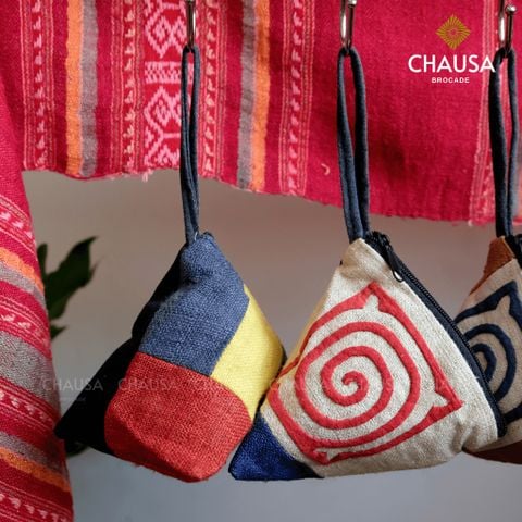  Túi Bánh Ú may mắn đựng son Thổ Cẩm Hmong handmade - CHAUSA Brocade túi thơm may mắn quà tặng thổ cẩm thủ công 