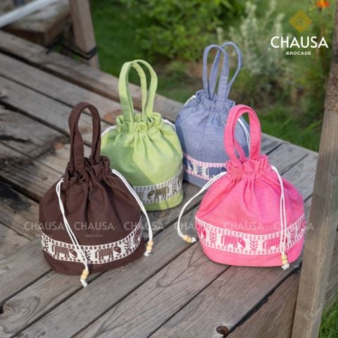  Túi Hộp Rút Miệng cầm tay thổ cẩm dân tộc Thái - CHAUSA Brocade phân phối độc quyền - túi rút miệng thổ cẩm thủ công 