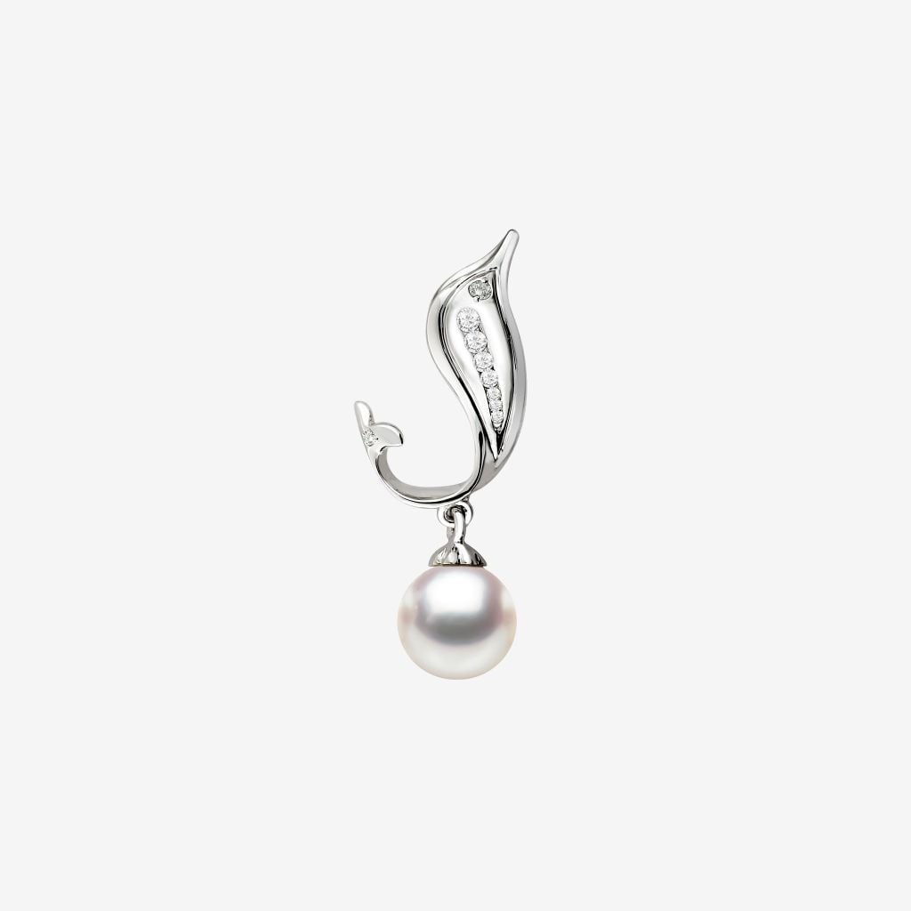  PEARL FISH PENDANT 