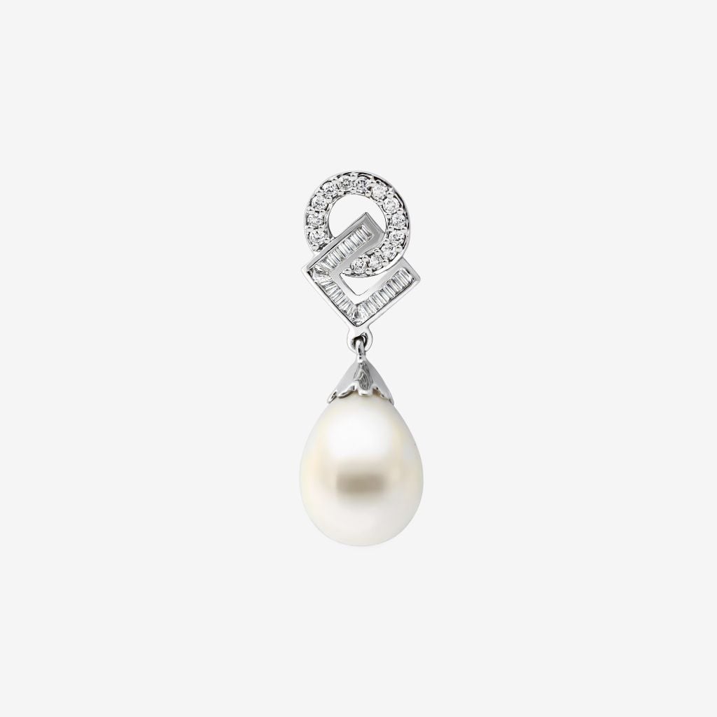  CONTEMPORARY TEARDROP PEARL PENDANT 