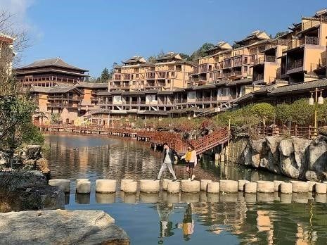  [Tour Trung Quốc] Hà Khẩu-Bình Biên-Di Lặc-Kiên Thủy-Mông Tự 4N3Đ 