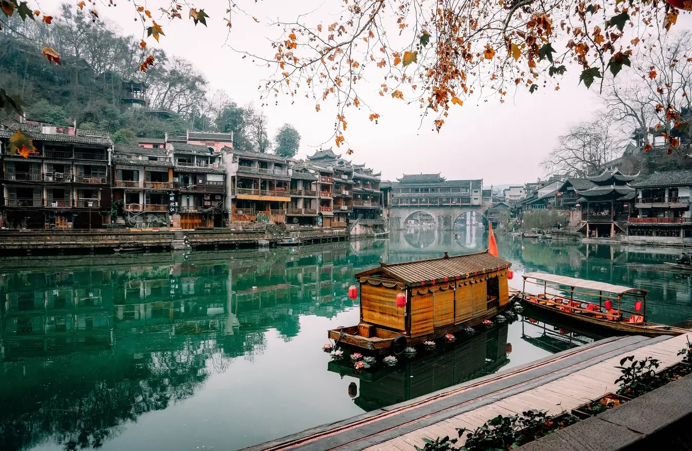  [Tour Trung Quốc] Tam Hiệp-Sông Dương Tử-Phượng Hoàng Cổ Trấn-Thất Tinh Sơn 5N4Đ 