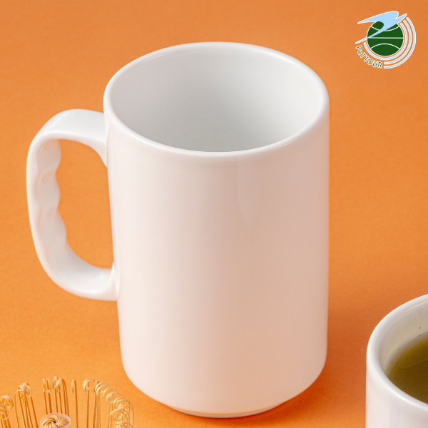  Ca sứ cao quai vuông 550ml 