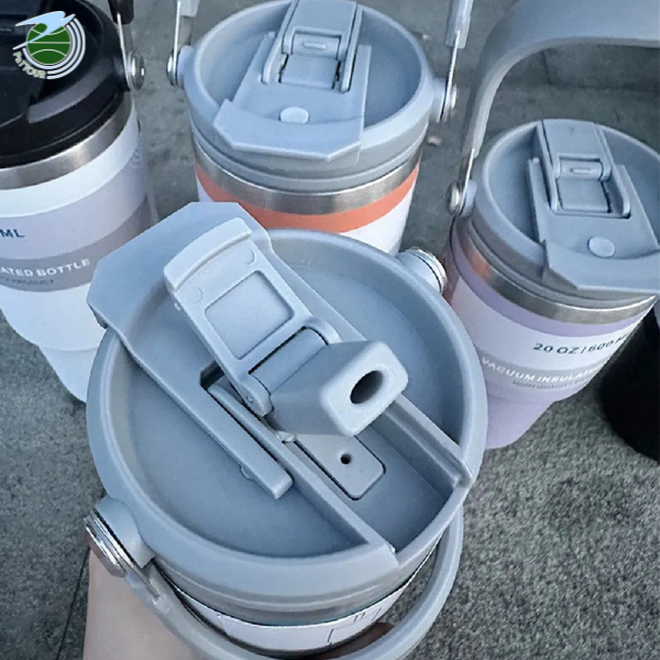  Ly Giữ Nhiệt inox 304 không gỉ sét kèm quai xách và ống hút Mishio size 600ml và 900ml 
