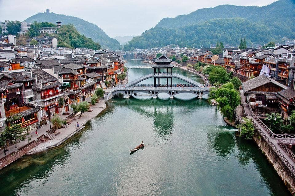  [Tour Trung Quốc] Trương Gia Giới-Phượng Hoàng Cổ Trấn-Thiên Tử Sơn- Hồ Bảo Phong 5N4Đ 