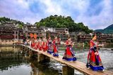  [Tour Trung Quốc] Trùng Khánh - Phượng Hoàng Cổ Trấn - Thiên Môn Sơn - Hồ Bảo Phong - Trương Gia Giới 6N5Đ 