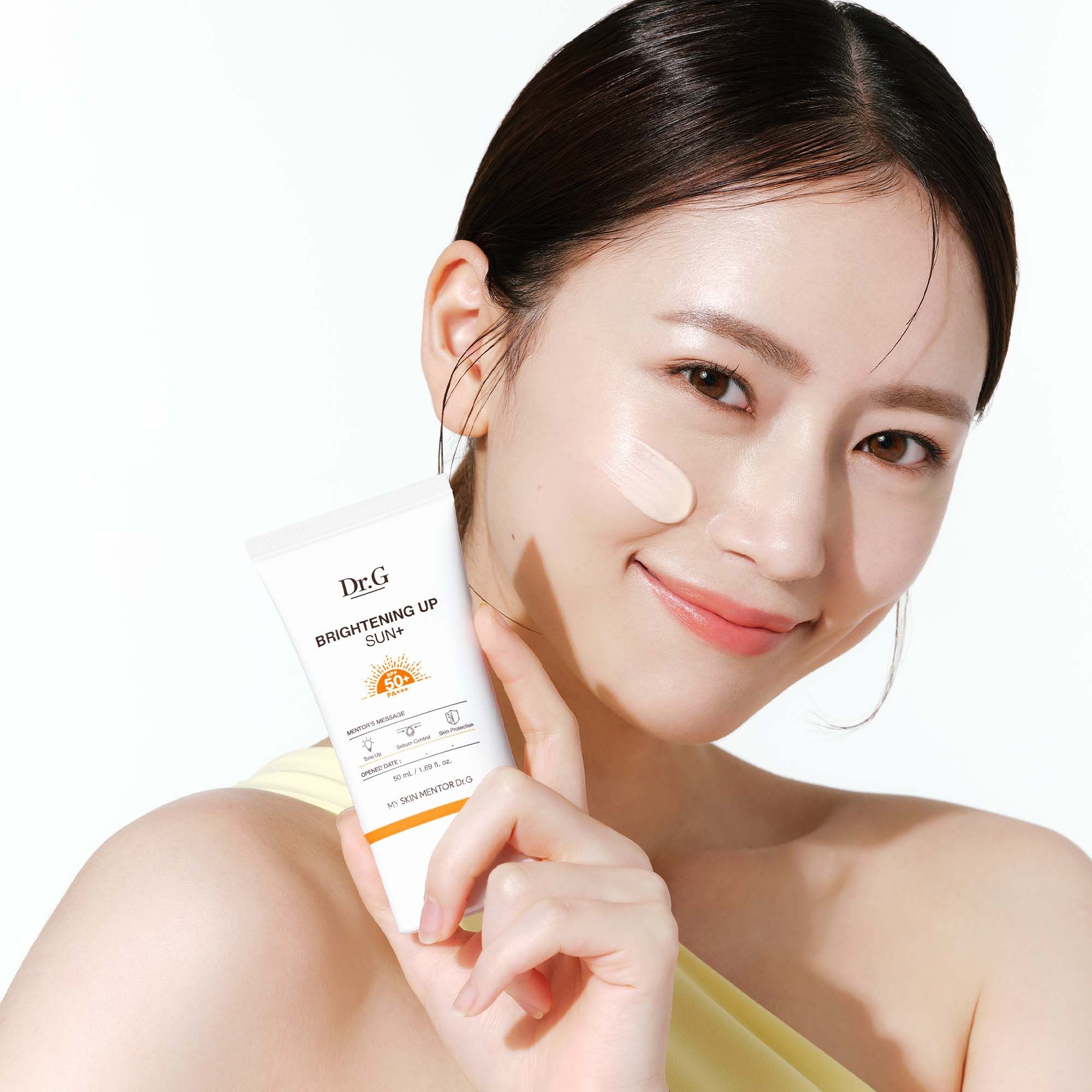  Dr.G Kem chống nắng Brightening Up Sun+ SPF50+ PA+++ 50ml 