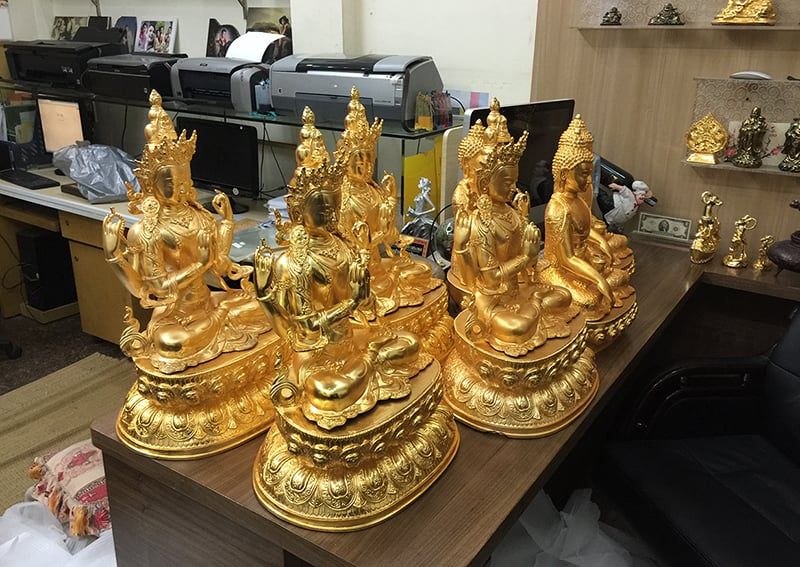 Đồng hồ mạ vàng