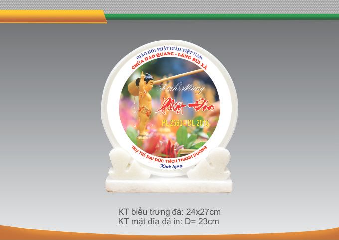 in trên đĩa sứ