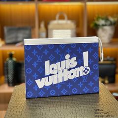 Clutch LV Pochette Voyage MM