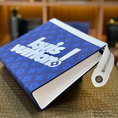 Clutch LV Pochette Voyage MM