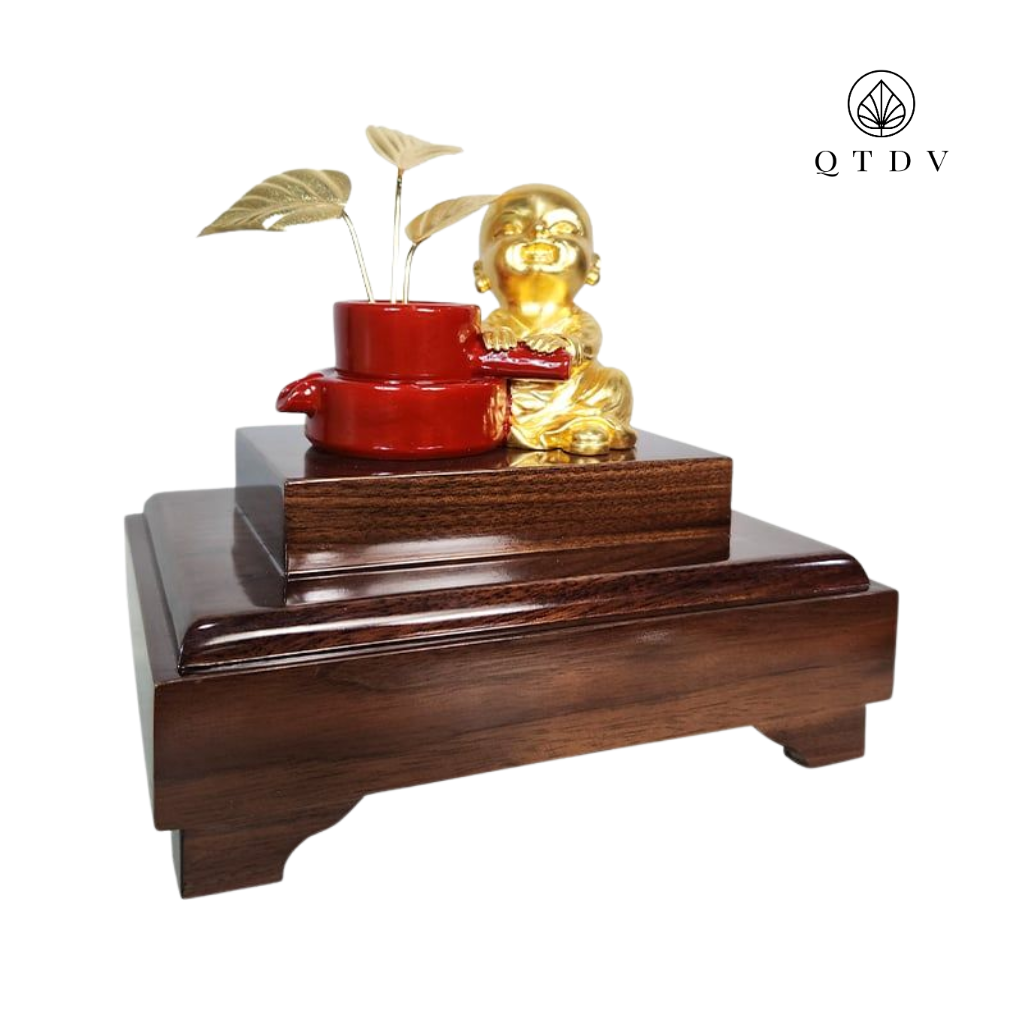 Tượng chú tiểu bên chậu Vạn niên dát vàng 24k