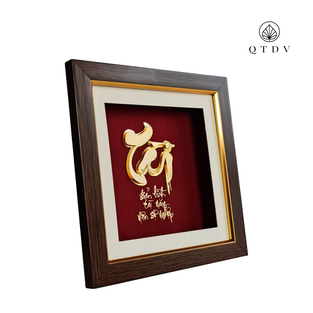 tranh chữ tài dát vàng