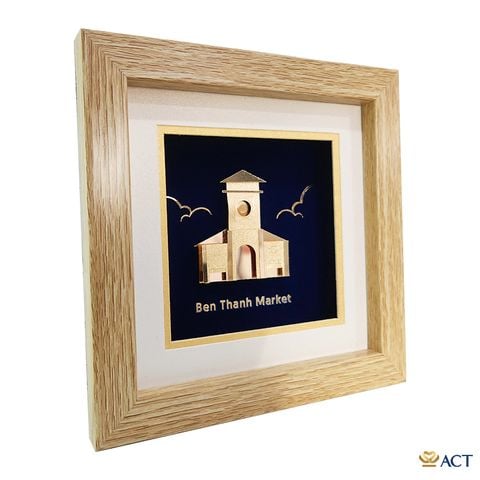 Tranh Chợ Bến Thành dát vàng 24k